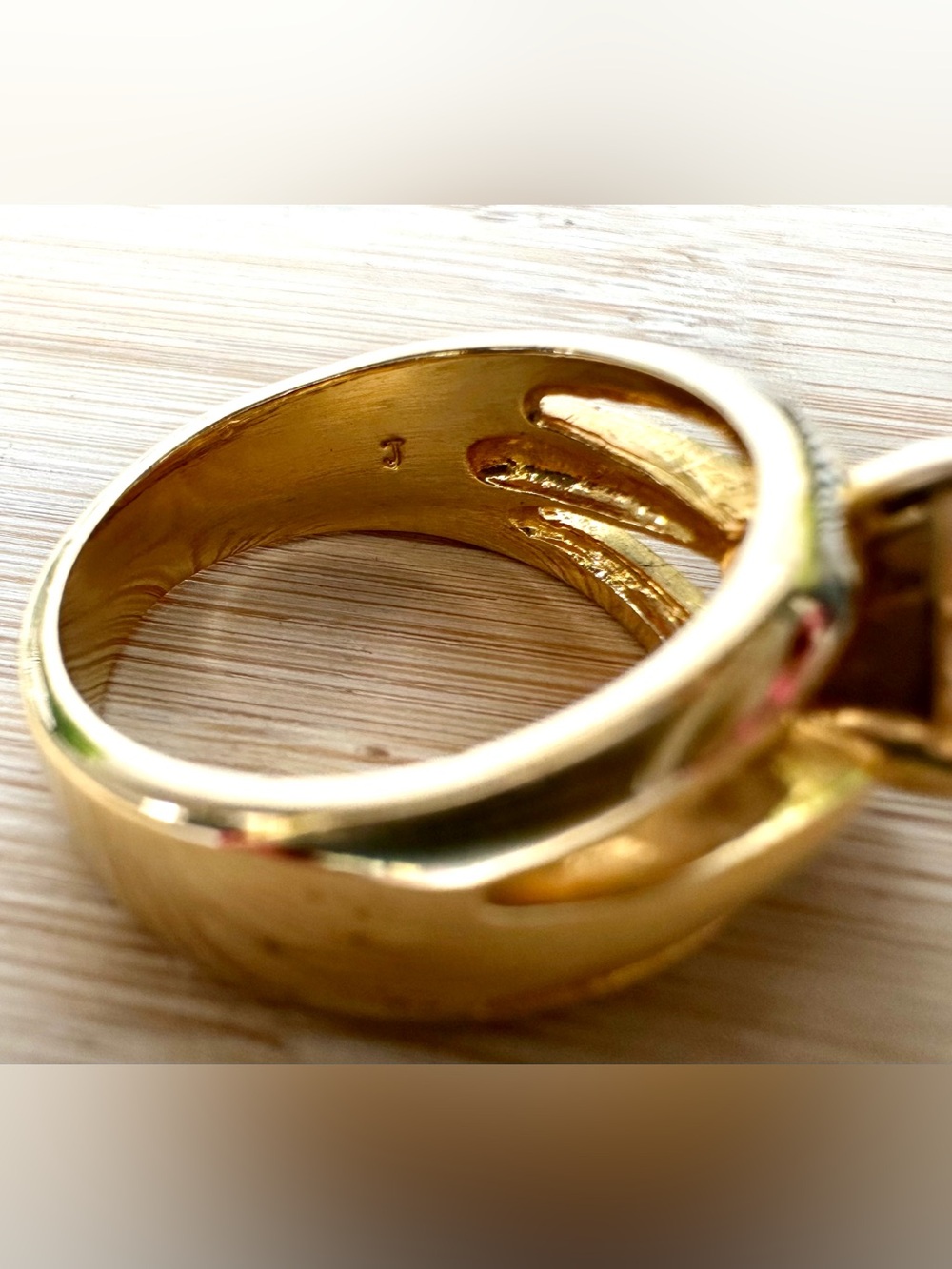 💛Vintage Avon “Princess Style” Ring Gold Plated with CZ Stone - Picture 7 of 8